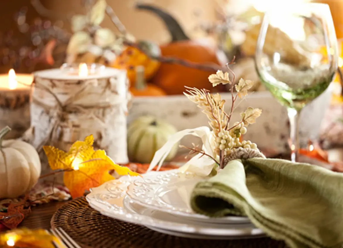 Fall dining table decoration